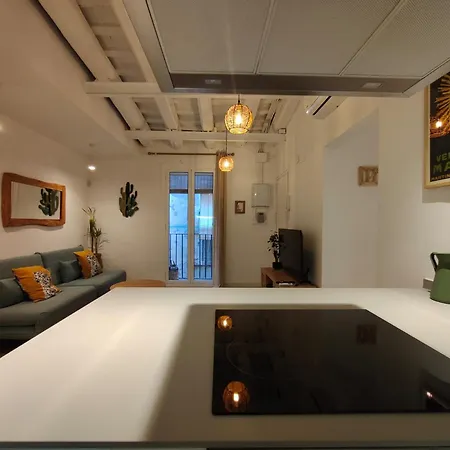 Stylish 2br * Barcelona