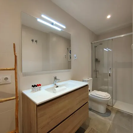 Stylish 2br Apartment *